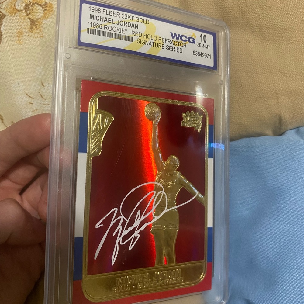 Gold Michael Jordan Signature Card
